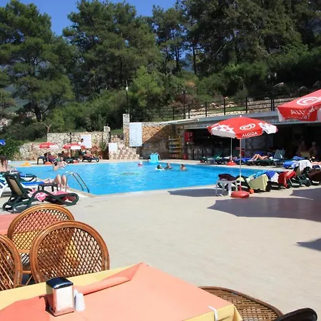 Grove Hotel 2*