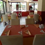 Hotel Grove 2*