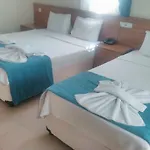 Grove Hotel