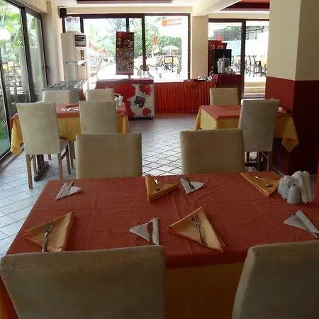 Hotel Grove 2*